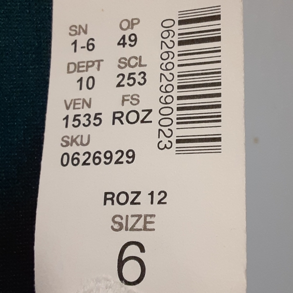 Dress - Picture 2 of 2